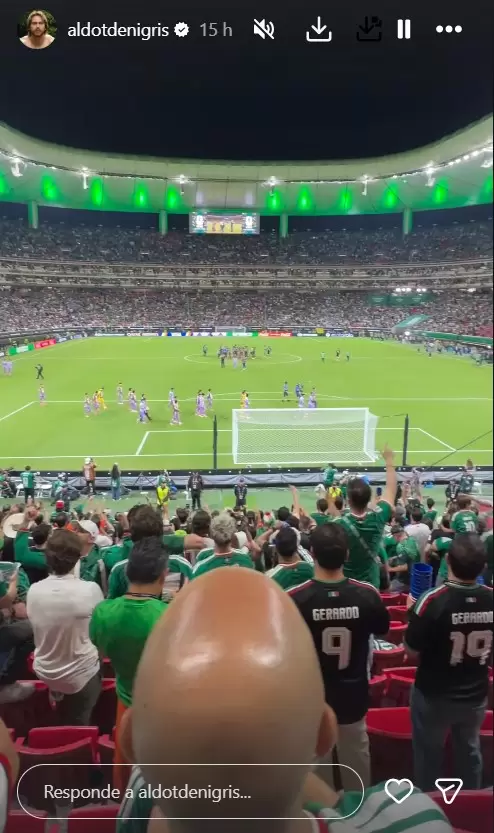 Aldo de Nigris en el Estadio Guadalajara.