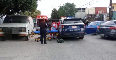 Beb� nace con apoyo de polic�as durante traslado de emergencia