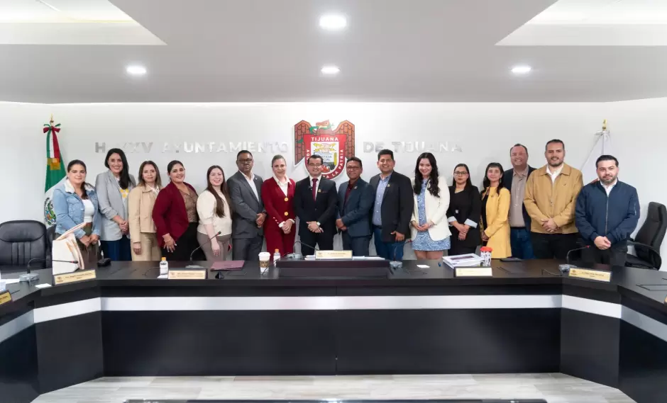 Aprueba Cabildo de Tijuana licencia temporal al presidente municipal Ismael Burgueño Ruiz