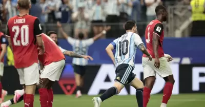 Messi falla penal