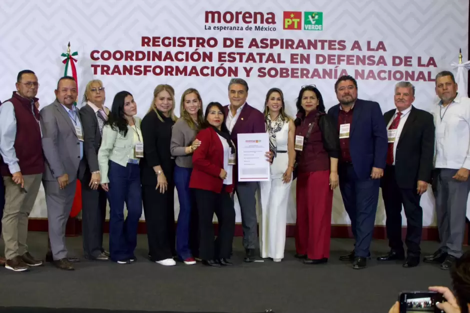 Ruiz Uribe formaliza su registro como aspirante a la Coordinación de la Defensa de la Transformación en Baja California