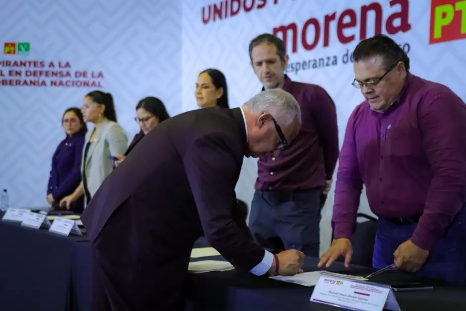 Alfredo �lvarez se registra en la Ciudad de M�xico como aspirante a liderar la 4T en Baja California