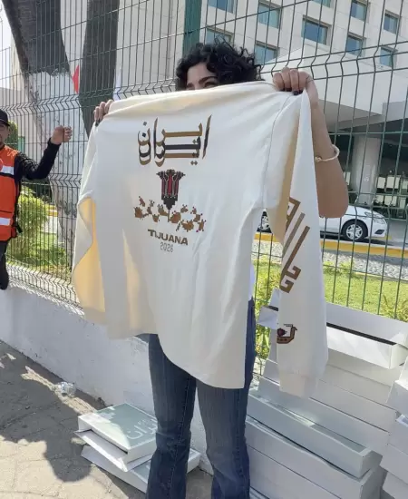 Tijuana env�a al "Team Melli" a Seattle con camisetas y un mensaje: "El futuro e