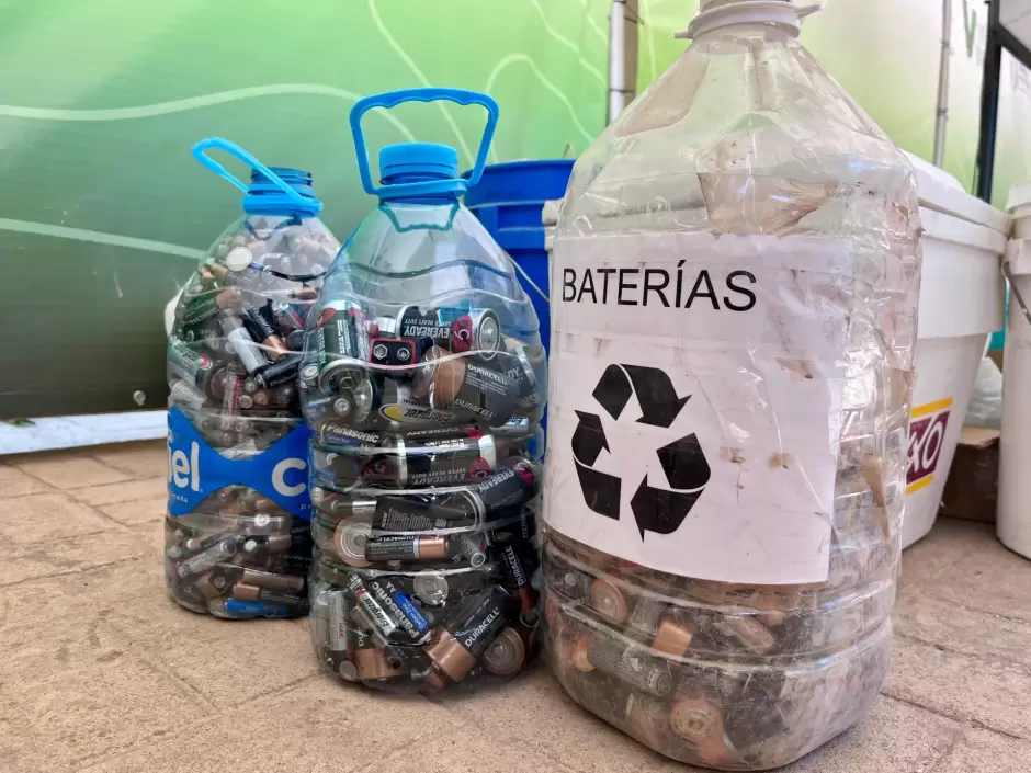 Jornada de acopio "Baja las Pilas" en Parque Morelos