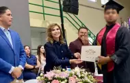 Egresan de preparatoria dos j�venes de villa albatros en Ensenada