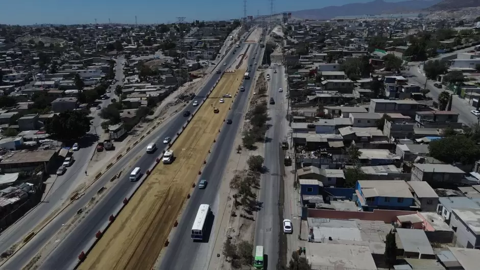 Sidurt informa funcionamiento de retornos en obra de carriles confinados del Corredor 2000