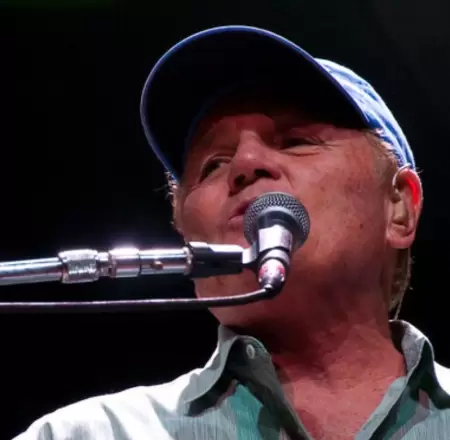 Bruce Johnston