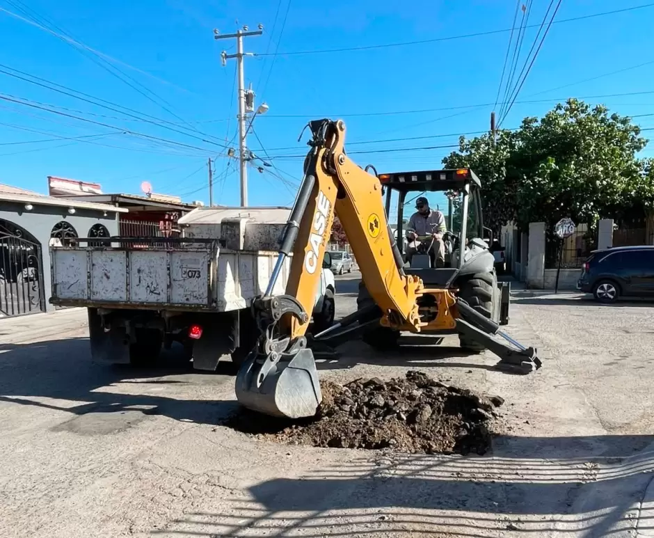 Trabajos de mantenimiento y rehabilitaci�n de infraestructura hidr�ulica en Mexicali