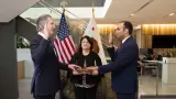 Newsom toma protesta a Rohit Chopra como secretario de nueva agencia de Californ