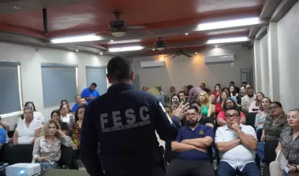 Fortalece SSCBC la prevenci�n en escuelas con capacitaci�n sobre conductas de ri