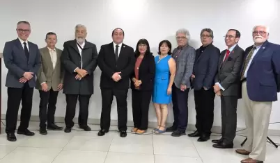 Jos� Od�n Zavala asume la presidencia del Colegio M�dico de Tijuana