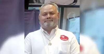 Empresario Margarito Ba�uelos renuncia al PAN