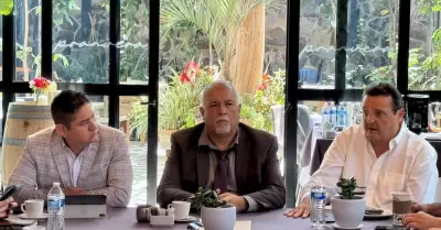 Ensenada ser� plan piloto para reformar la regulaci�n del transporte de material