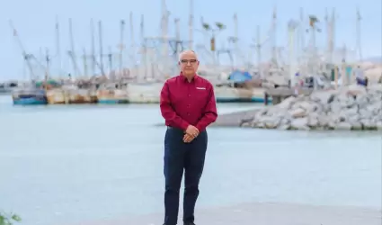 Dialoga Alfredo �lvarez con sector pesquero de San Felipe