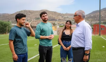 Realiza Alfredo �lvarez gira de actividades en Tecate