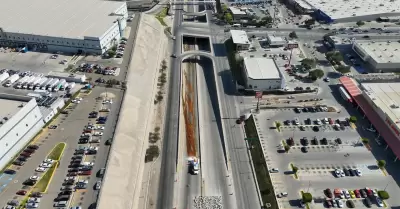 Atiende XXV Ayuntamiento de Tijuana derrame de material qu�mico sobre el bulevar