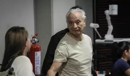 V�ctor Rodr�guez Padilla al momento de salir de prisi�n