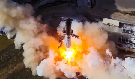 Despegue de Starship en su decimotercera prueba de vuelo