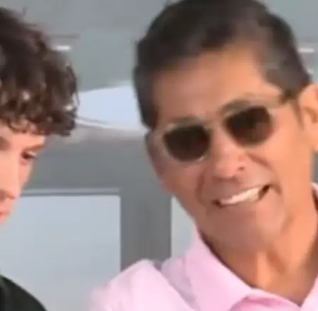 Jorge Campos, Tom Holland
