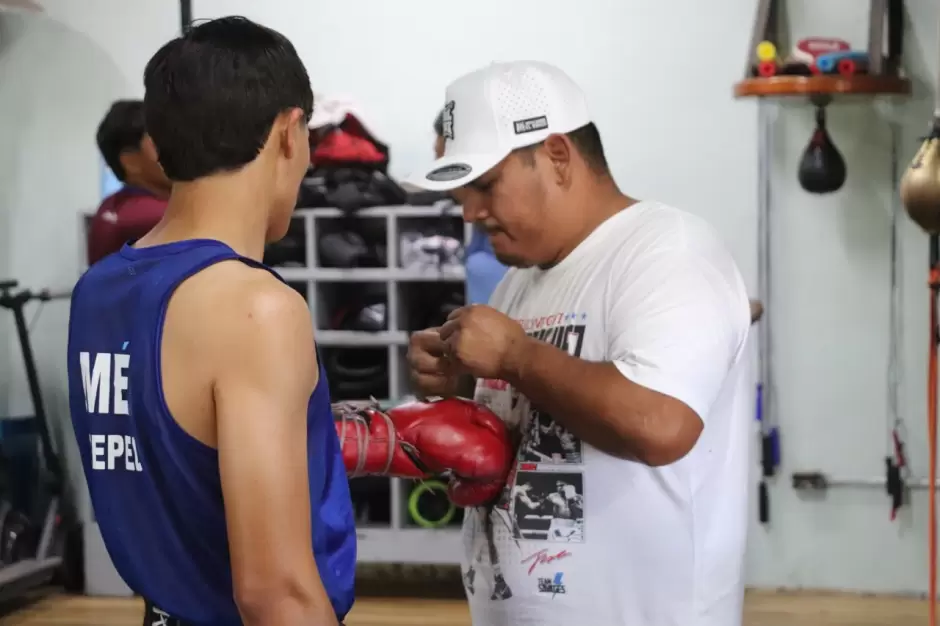 Por video pidiendo ayuda para representar a México, joven boxeador de Rosarito recibirá apoyo del "Canelo" Álvarez