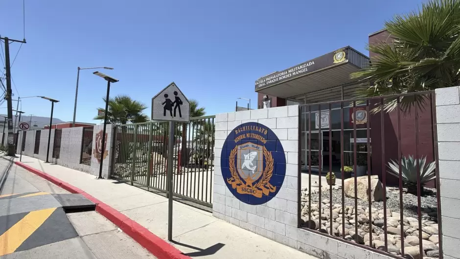 Baja California mantendrá sus dos preparatorias "militarizadas"; no hay en educación básica
