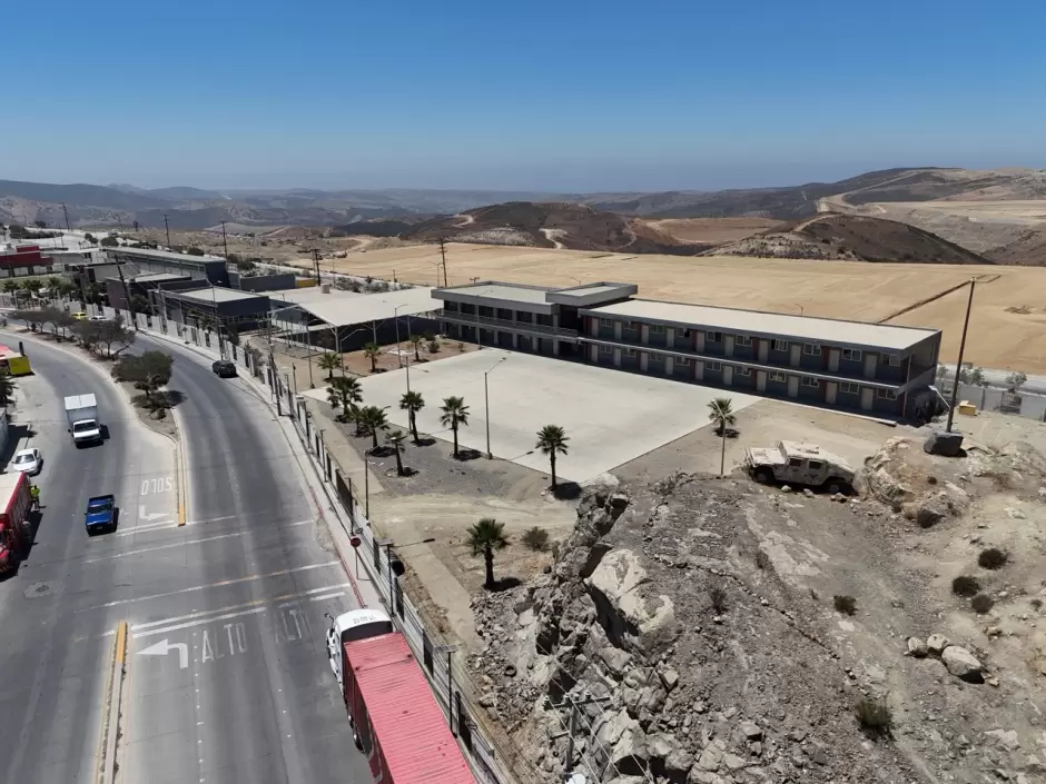 Baja California mantendrá sus dos preparatorias "militarizadas"; no hay en educación básica