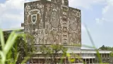 Biblioteca Central de la UNAM con sus murales ic�nicos en Ciudad de M�xico