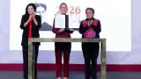 Firma de decreto para fortalecer la transparencia