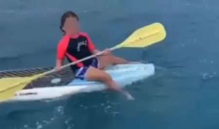 Ni�a arrastrada mar adentro en La Paz