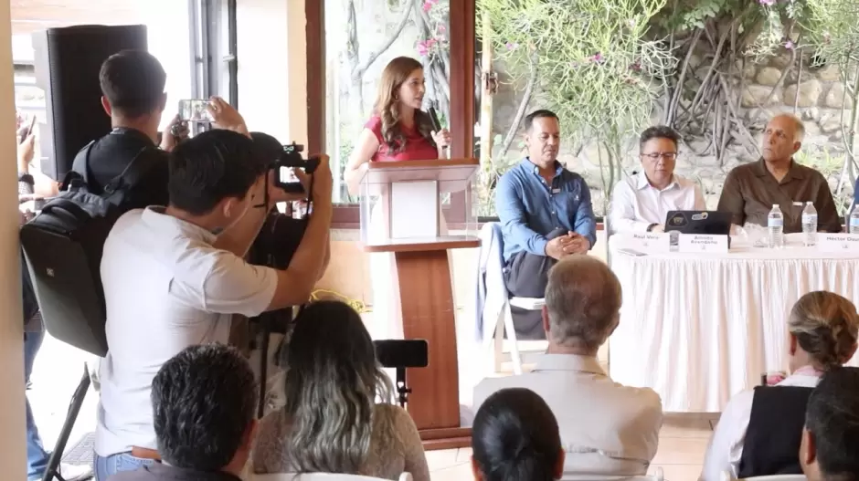 Se instala en BC comité plural que pide la libertad del exgobernador Ruffo Appel, preso en El Altiplano