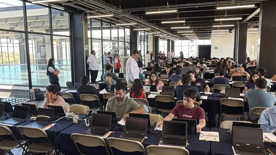 Aspirantes de todo el país enfrentan costosos vuelos y horas de carretera para repetir examen de la UNAM en Tijuana