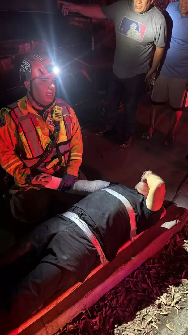 5 muertos y 17 heridos deja choque en el 2000 entre "Azul y Blanco" con un particular