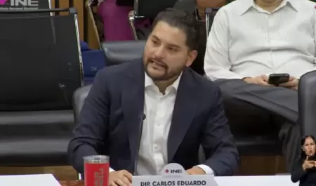 Carlos Guti�rrez