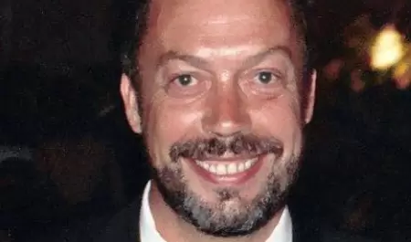 Tim Curry