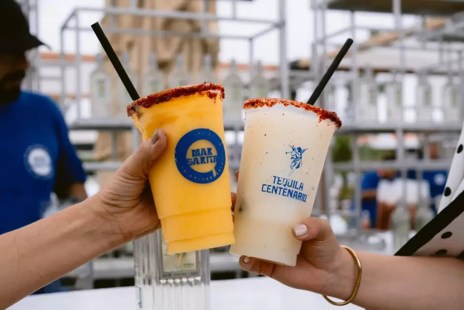 Ensenada celebró a lo grande 78 años de la Margarita en el Riviera.