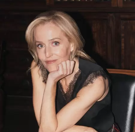Gillian Anderson
