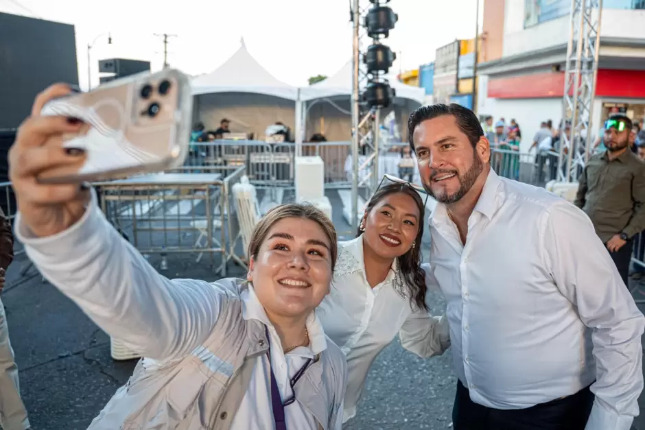 Acompaña Burgueño a Sheinbaum en su visita a Tijuana por la gira 'Honestidad y Resultados'.