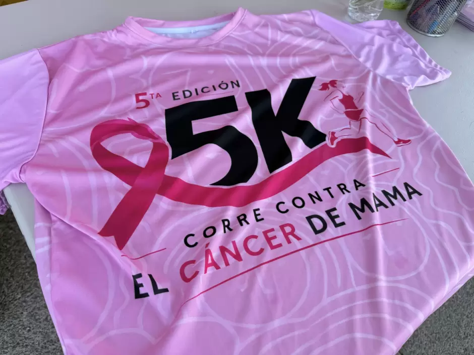 CARRERA CONTRA EL CÁNCER DE MAMA
