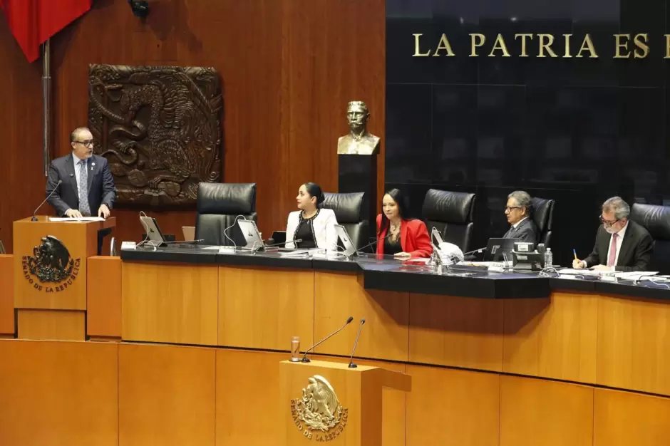 Max García, Senador por Baja California