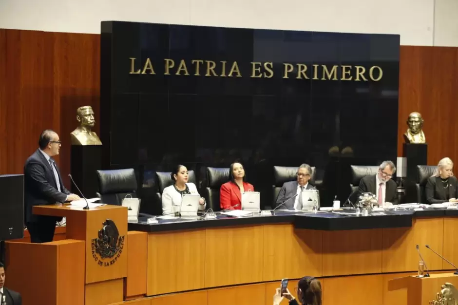 Max García, Senador por Baja California