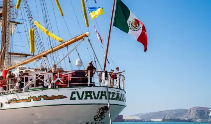 Invita Claudia Agat�n a visitar el Buque Escuela Cuauht�moc en Ensenada
