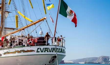 Invita Claudia Agat�n a visitar el Buque Escuela Cuauht�moc en Ensenada