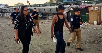 Tras ocho a�os en situaci�n de calle en Tijuana, hombre regresa con su familia a