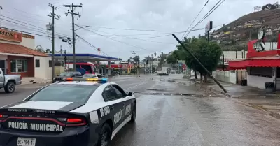 Gobierno de Claudia Agat�n mantiene operativos por tormenta Rachel; reportan inu