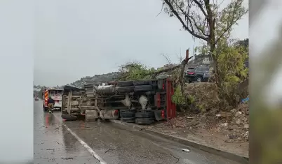 Bomberos de Tijuana atienden 55 emergencias en 24 horas