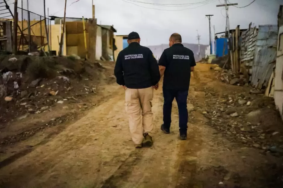 Verifica Gobierno de Baja California condiciones en asentamientos de la canalizaci�n del r�o Tijuana