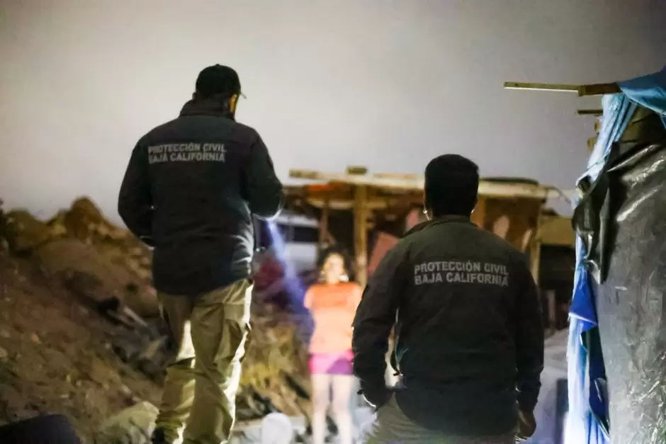Verifica Gobierno de Baja California condiciones en asentamientos de la canalizaci�n del r�o Tijuana