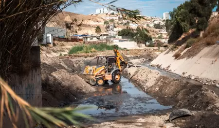 Supervisa Ismael Burgue�o labores de limpieza en desarenadores de Aguaje de la T