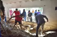 Retiran 800 toneladas de tierra de una vivienda afectada por la tormenta Rachel en Ensenada