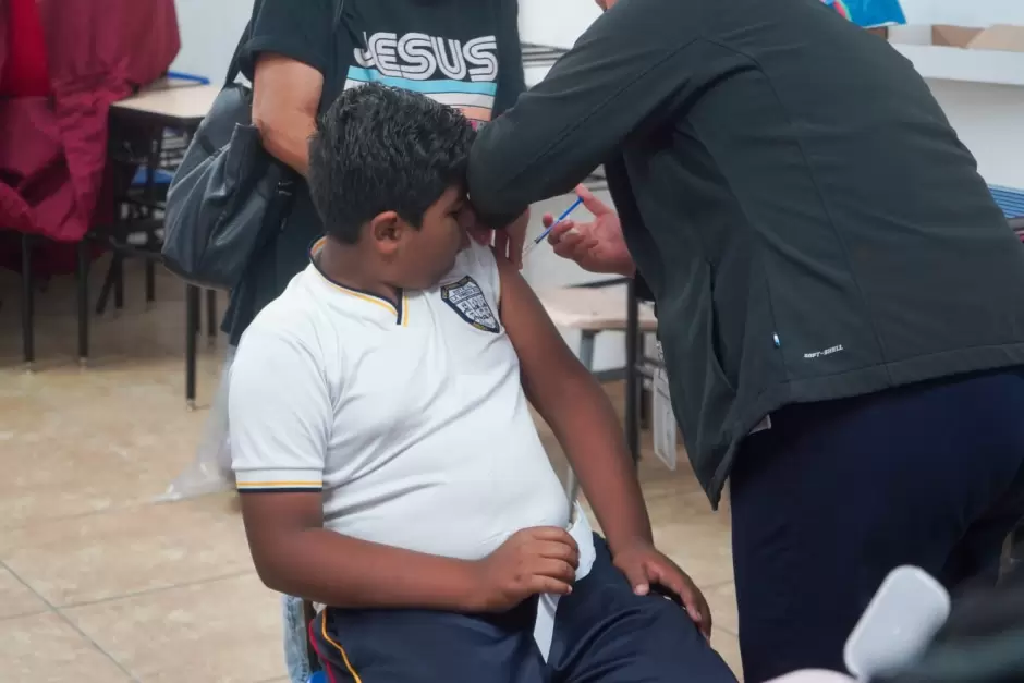 Reforzarán vacunación del VPH en primarias de Baja California